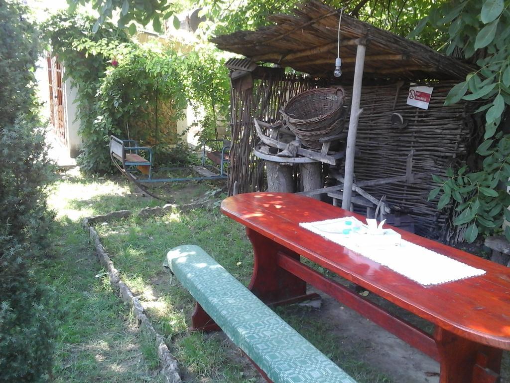 La Popas Hotel Orhei Buitenkant foto